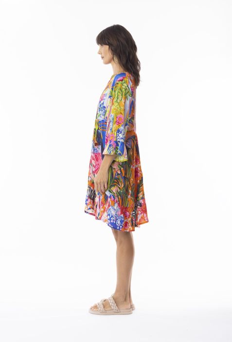 Escape mekko 30154 Stefania pirteä kuosi edessä napit tuotekuva 2 Escape mekko 30154 Stefania pirteä kuosi edessä napit tuotekuva 2