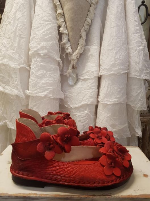 Laura Vita kengat Hocobio 01 (Rouge punainen) Nama suloiset kengat ovat valmistettu erittain pehmeasta ja korkealaatuisesta