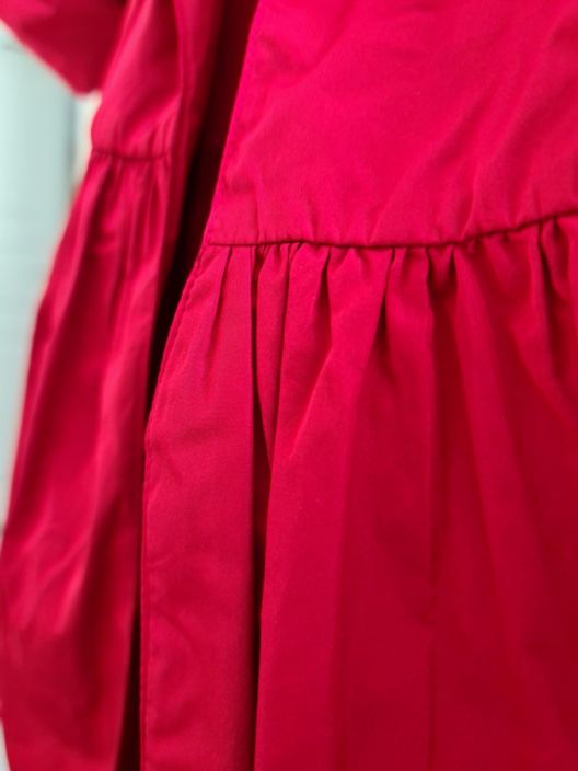 IGOR jakku Lucia (Punainen) Tama upea IGOR jakku/takki voisi olla sinunkin vaatekaappisi jalokivi. Laatu on hieman