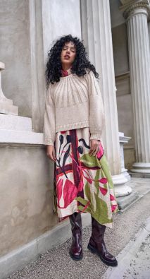 NOEN NOEN mekko 88578 upea syksyn kuosi mukavasta kankaasta