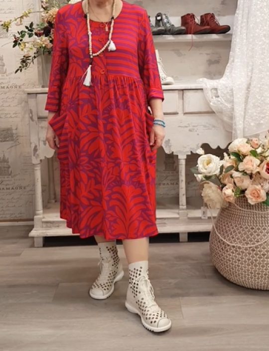 Aino mekko Minerva Catalina Mix punainen/liila yhdistelmä ihania eri kuoseja tuotekuva 4