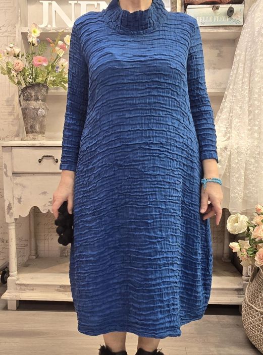 Grizas mekko 91754 Sininen malliston klassikko tekstuuri tuotekuva 5 Grizas mekko 91754 Sininen malliston klassikko tekstuuri tuotekuva 5