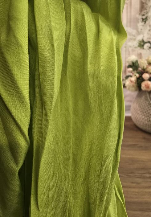 Grizas silkkimekko 5709 Lime (606) Upea juhlamekko hiuslaskoksilla tuotekuva 8