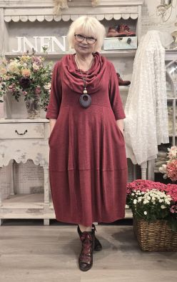 THING THING mekko 7107 Wine viininpunainen taivaallisen pehmeä mekko joka täytyy kokea omissa käsissä