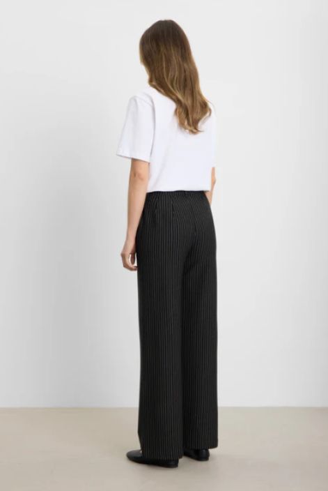 Laure housut Donna raidalliset mustat Loose jersey harjattu ja medium pituus tuotekuva 2
