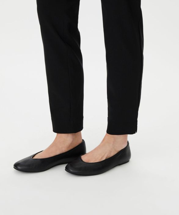 MASAI housut Poppy Mustat fitted regular joustavat, kapeat ja mukavat tuotekuva 2