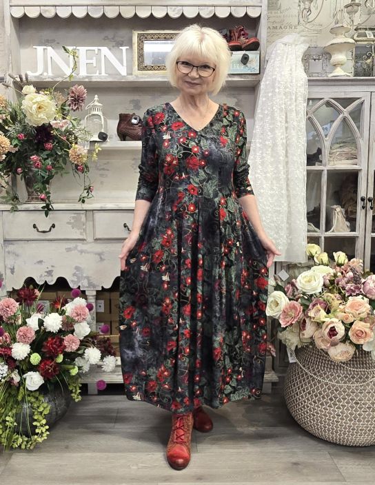 Aino mekko Filippa Clematis kukkakuosi joustava viskoosi tekstuurilla tuotekuva 1 Aino mekko Filippa Clematis kukkakuosi joustava viskoosi tekstuurilla tuotekuva 1