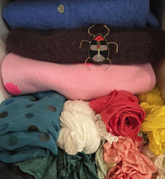 Erfurt koriste ötökkä hakaneulalla, käsityötä Musta/Laventeli kuoriainen tuotekuva 3