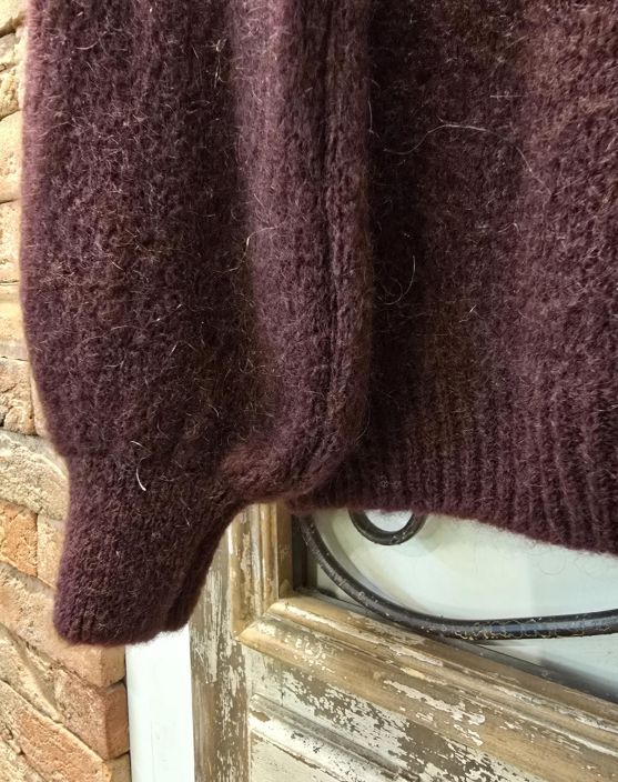 Marta du Château neule Rosa5102 Melanzana ihana pörröinen ja tilava malli tuotekuva 3 Marta du Château neule Rosa5102 Melanzana ihana pörröinen ja tilava malli tuotekuva 3