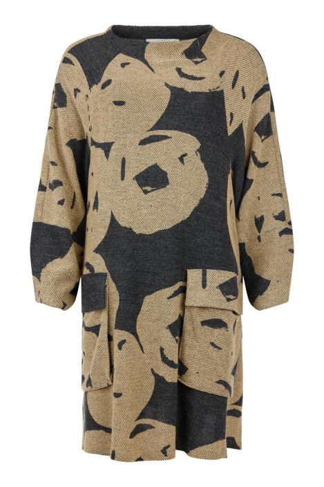 NOEN ylisuuri neule/tunika 83660 todella mukava malli beige/harmaalla kuosilla IHANA uusi NOEN design mallisto on meidankin