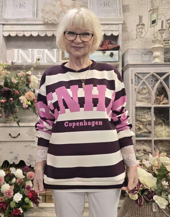 Marta Du Chateau paita Nerina Bordeaux/pink purppura, pinkki valkoinen raita Todella mukavan tuntuinen joustava kangas ja Marta Du Chateau paita Nerina Bordeaux/pink purppura, pinkki valkoinen raita Todella mukavan tuntuinen joustava kangas ja