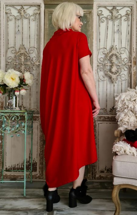 IGOR mekko Marielle (Punainen) Jokainen vaatekaappi kaipaa miellyttavia vaatteita joita haluat kayttaa uudestaan ja