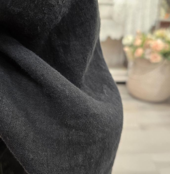 Grizas pellavamekko 52302 Musta tyylikäs malli jossa sivuissa korkeat halkiot napeilla tuotekuva 7 Grizas pellavamekko 52302 Musta tyylikäs malli jossa sivuissa korkeat halkiot napeilla tuotekuva 7