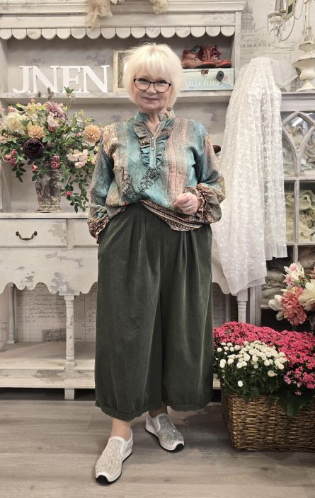 Marta du Chateau paita 5891 Originale kuosi romanttisella frillalla Erinomaisen hinta-laatusuhteen omaavassa Marta du