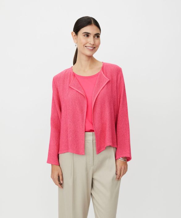 MASAI neulejakku Julitta Carmine koralli Upea klassikko Tama bukle-takki on ajaton masai-klassikko, jota rakastetaan MASAI neulejakku Julitta Carmine koralli Upea klassikko Tama bukle-takki on ajaton masai-klassikko, jota rakastetaan