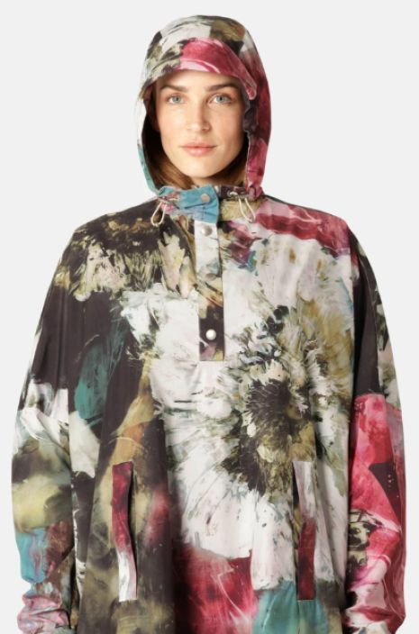 Ilse Jacobsen Sadetakki/poncho RAIN221SSP Upea artistinen kukkakuosi tuotekuva 2