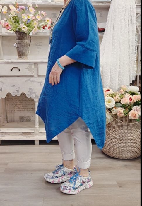 Grizas pellavatunika 5134 Sininen uniikki epätasainen helma todella pehmeä tuotekuva 2 Grizas pellavatunika 5134 Sininen uniikki epätasainen helma todella pehmeä tuotekuva 2