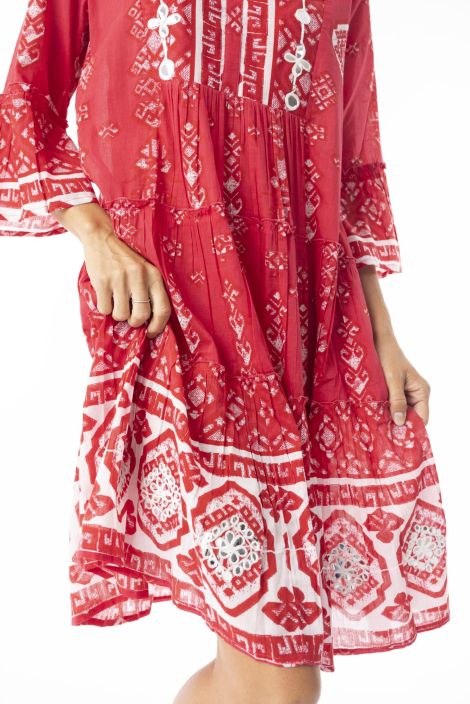 Escape mekko lyhyempi 40148 Carla Red kiiltävät peilimäiset yksityiskohdat tuotekuva 5 Escape mekko lyhyempi 40148 Carla Red kiiltävät peilimäiset yksityiskohdat tuotekuva 5