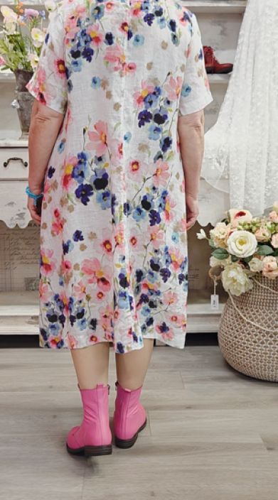 Grizas mekko 52302 Valkoinen suloinen kukkakuosi tuotekuva 2 Grizas mekko 52302 Valkoinen suloinen kukkakuosi tuotekuva 2