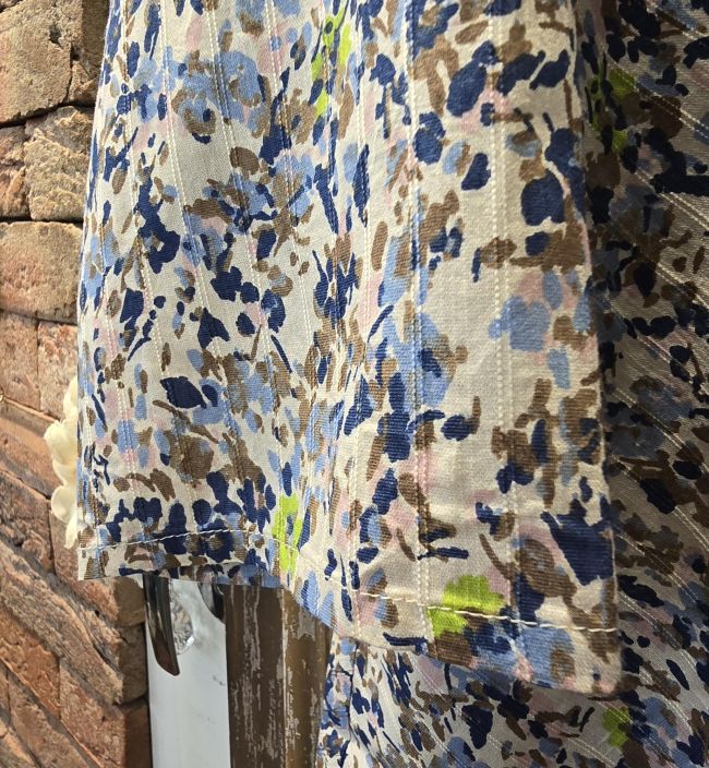 MASAI paita Katacia Placid Blue ihana taiteellinen kukkakuosi tuotekuva 2