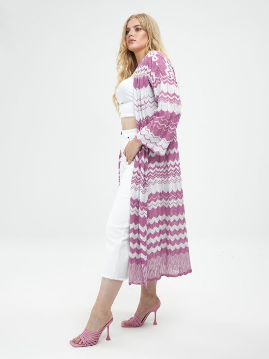 MAT jakku 5008,8101 violet Upea MAT jakku jota on koristeltu kankaaseen ommellulla kauniilla kiiltavalla langalla. Uniikki