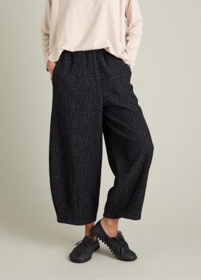 Sahara leveät housut GRP5167 Stitched Bubble Musta/valkoinen uniikki kuosi