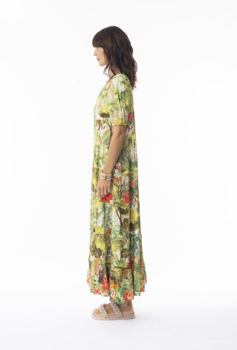 Escape mekko 10049 Cecilia näyttävä kauniisti aaltoileva malli kiiltävillä yksityiskohdilla tuotekuva 4