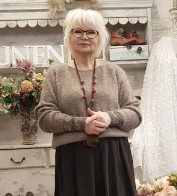 MARTA DU CHÂTEAU Marta du Château ihana ylisuuri pörröneule 8038 Dark Fango ja todella mukava