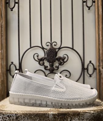 MAGO Mago äärettömän mukavat kengät 016707 white valkoiset