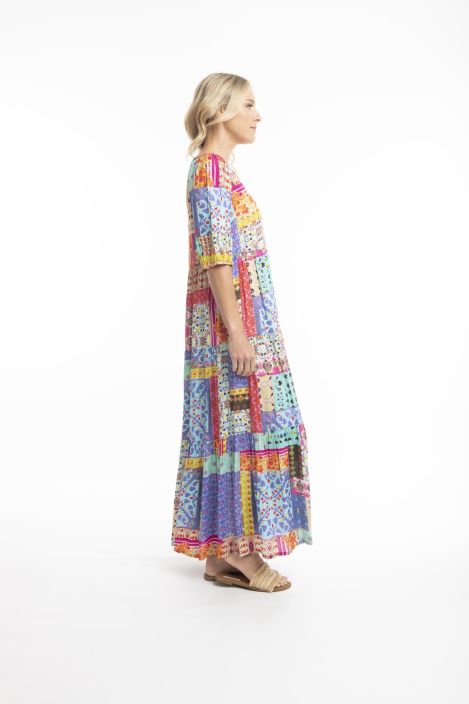 Escape mekko Chloe 3168 maxi kuosit kiilto Kaunis ja todella mukava maxi-mallinen mekko joka on taydellinen kesaksi!