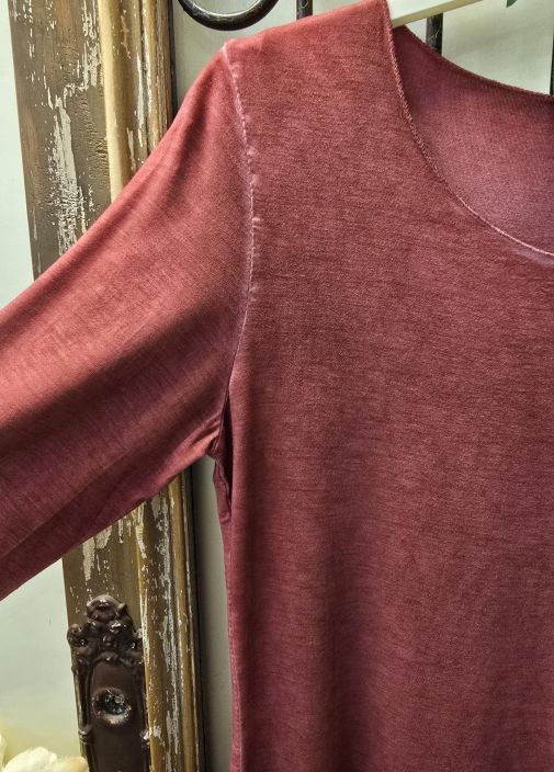 Marta du Château Punainen paita pitsi hihojensuilla kaunis aluspaita joustavasta viskoosista tuotekuva 2