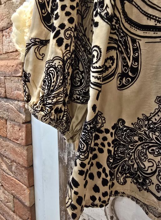 QNUZ paita 01 Beige pehmeä viskoosi satiini ja musta sametti tuotekuva 2