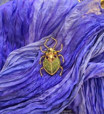 ERFURT Erfurt koriste ötökkä hakaneulalla, käsityötä Värikäs kuoriainen