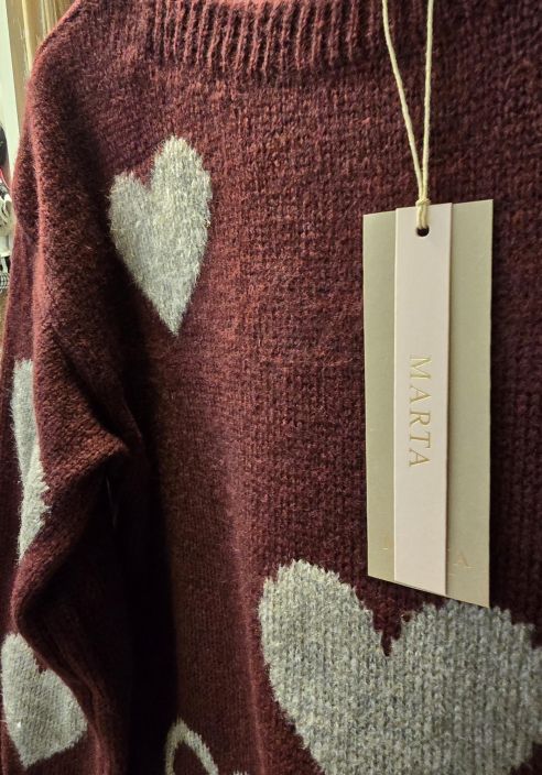 Marta du Château ihanan mukava sydänkuosi neule Amarante 64023 Wine viininpunainen tuotekuva 1 Marta du Château ihanan mukava sydänkuosi neule Amarante 64023 Wine viininpunainen tuotekuva 1