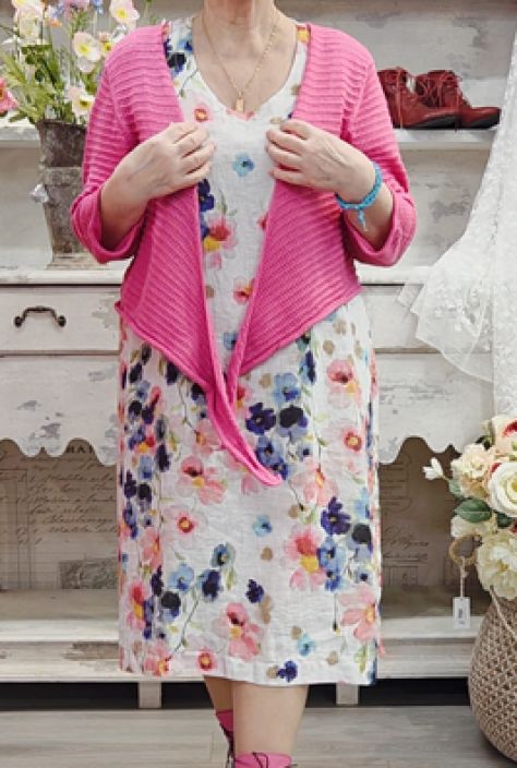 Grizas mekko 52302 Valkoinen suloinen kukkakuosi tuotekuva 4 Grizas mekko 52302 Valkoinen suloinen kukkakuosi tuotekuva 4