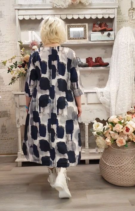 THING mekko 7214 Navy taiteellinen kuosi upeassa mallissa tuotekuva 1 THING mekko 7214 Navy taiteellinen kuosi upeassa mallissa tuotekuva 1