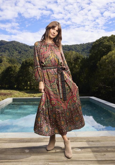 Escape mekko 40252 Crete ihanat syksyn sävyt kuningatar maxi mekko tuotekuva 2 Escape mekko 40252 Crete ihanat syksyn sävyt kuningatar maxi mekko tuotekuva 2