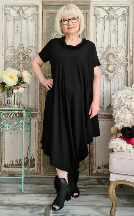 IGOR mekko Marielle (Musta) Jokainen vaatekaappi kaipaa miellyttavia vaatteita joita haluat kayttaa uudestaan ja uudestaan.