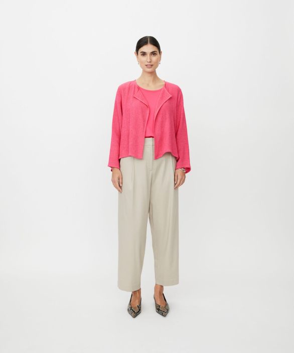 MASAI neulejakku Julitta Carmine koralli Upea klassikko tuotekuva 1 MASAI neulejakku Julitta Carmine koralli Upea klassikko tuotekuva 1