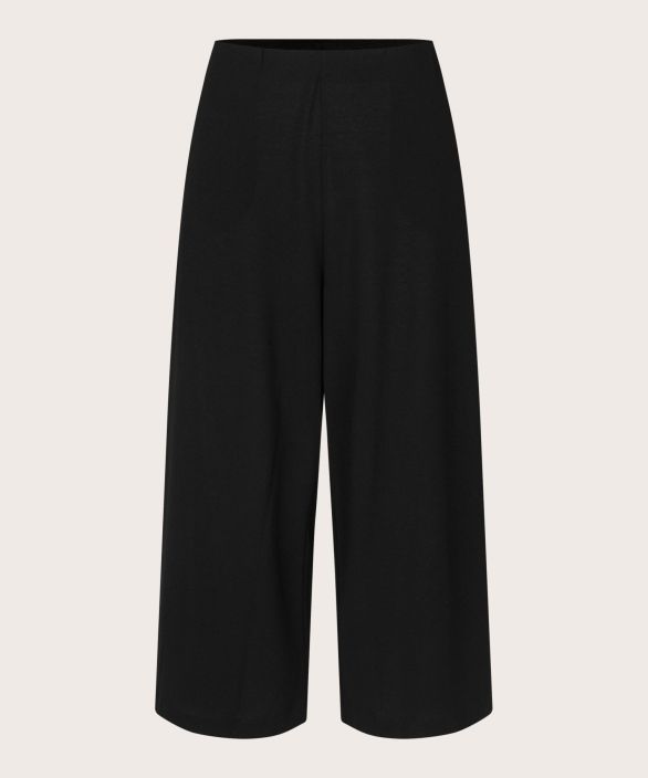 MASAI housut Pryvora Musta trikoo housut cropped tuotekuva 3 MASAI housut Pryvora Musta trikoo housut cropped tuotekuva 3