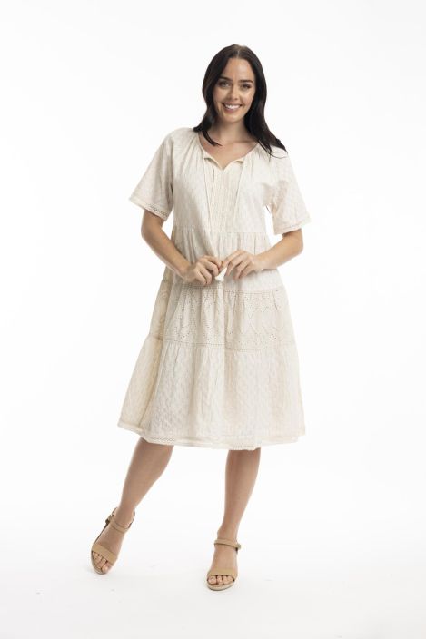 Orientique mekko 40038 Essentials Broderie Valkoinen brodeeratuilla yksityiskohdilla koristeltu malli Ihana puuvilla mekko