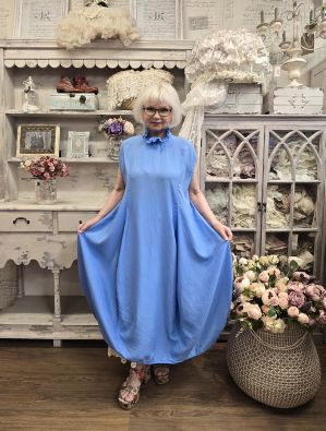 Privatsachen mekko Jahrest steinblau sininen silkki kaulus