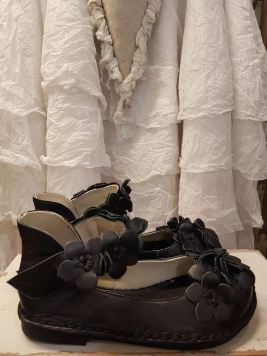 Laura Vita kengat Hocobio 01 (Noir musta) Nama suloiset kengat ovat valmistettu erittain pehmeasta ja korkealaatuisesta Laura Vita kengat Hocobio 01 (Noir musta) Nama suloiset kengat ovat valmistettu erittain pehmeasta ja korkealaatuisesta