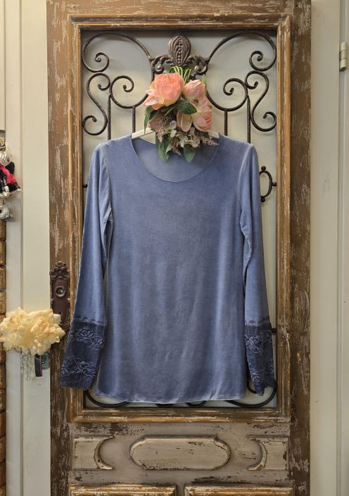 Marta du Chateau Sininen paita pitsi hihojensuilla kaunis aluspaita joustavasta viskoosista Erinomaisen hinta-laatusuhteen