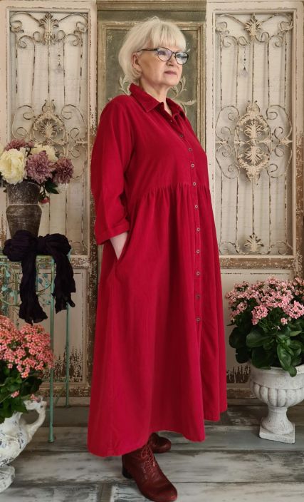 Orientique mekko 7172 (Raspberry) Tama erittain mukava Orientique mekko on valmistettu upeasta puuvilla-vakosametista.