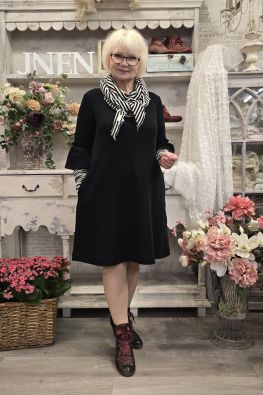 BLUSBAR Blusbar neulemekko 7030 Musta tyylikäs ja ihana malli kauniilla hihoilla