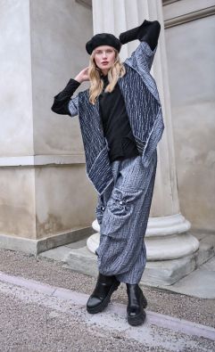 NOEN NOEN juhlavat housut 81428 Harmaa leveät ja mukavan tuntuiset housut