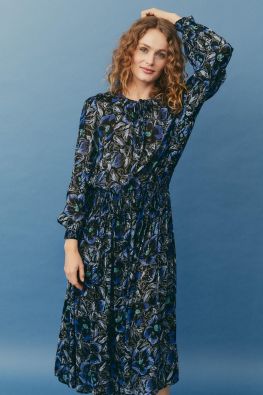 MASAI MASAI mekko Norevine Surf the web ilmava malli resorilla