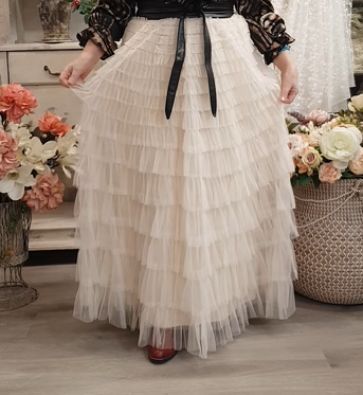 NOEN NOEN frilla kerrokset ja ihana sifonki hame 85754 Puuteri/kerma