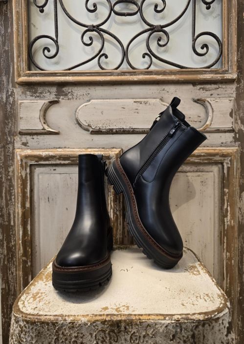 Marta du Château maiharit Musta sivussa resorit, pitävä pohja tuotekuva 1 Marta du Château maiharit Musta sivussa resorit, pitävä pohja tuotekuva 1